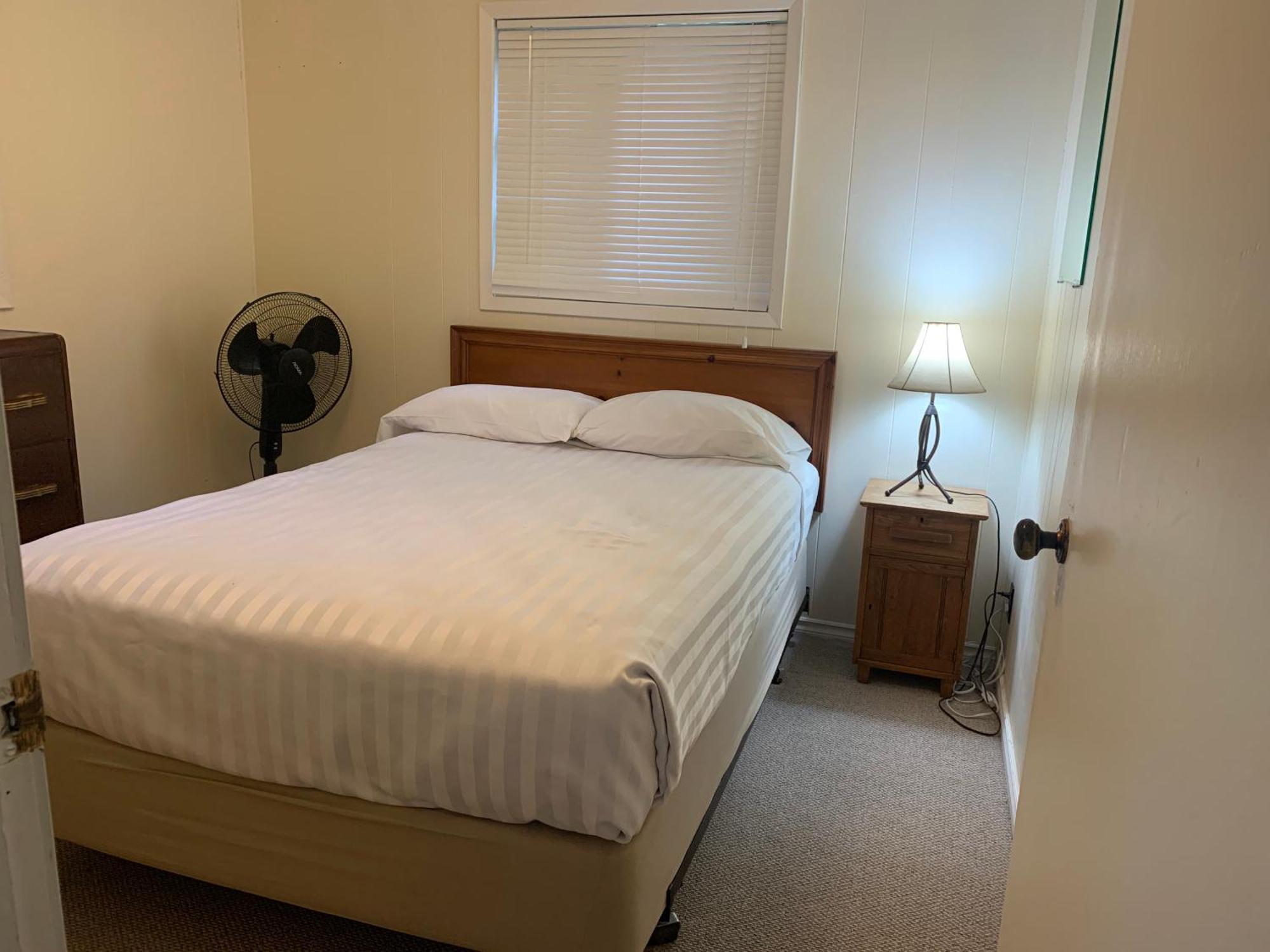 Colonial Bay Motel&Cottages Huntsville Esterno foto