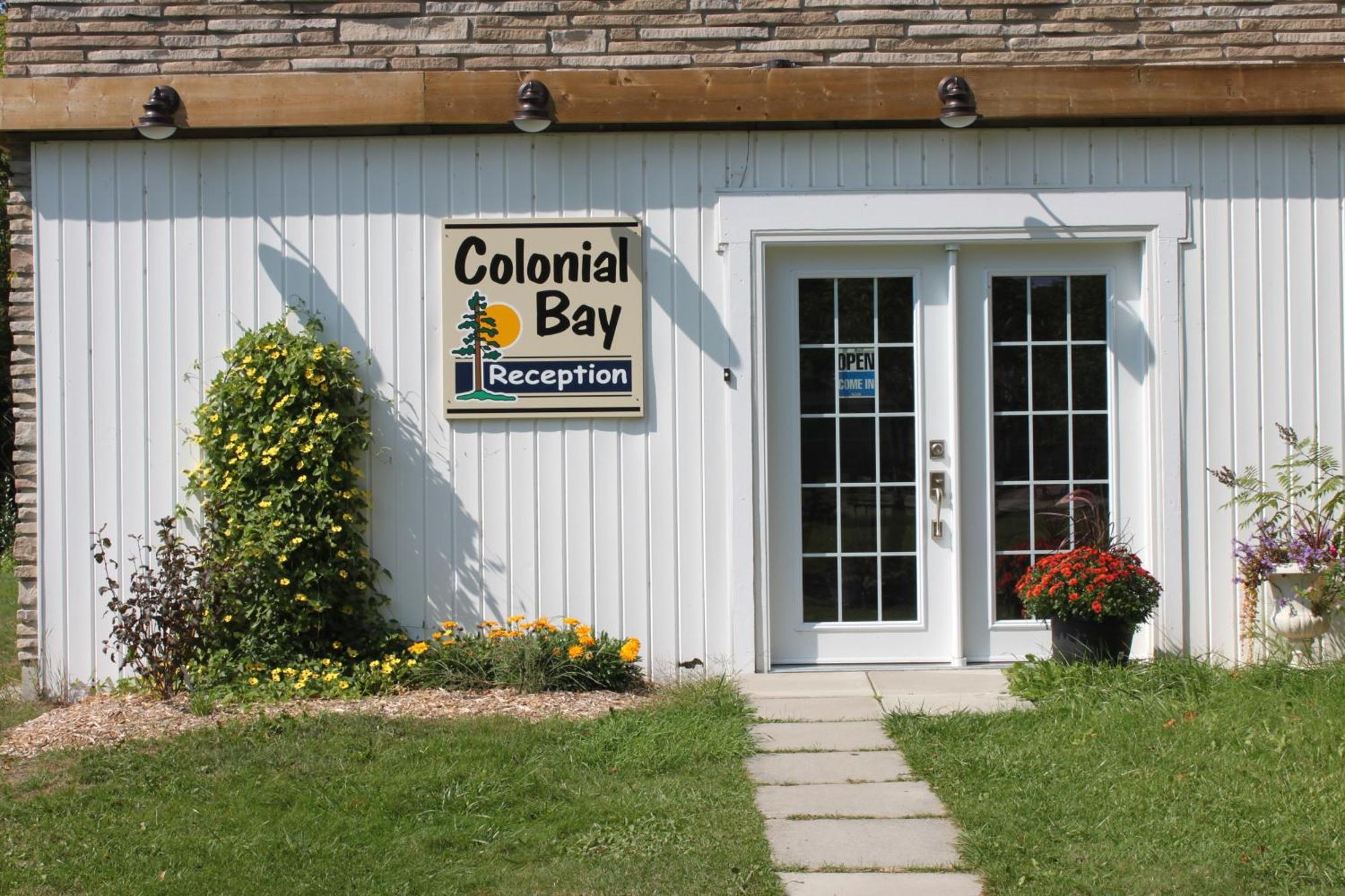 Colonial Bay Motel&Cottages Huntsville Esterno foto