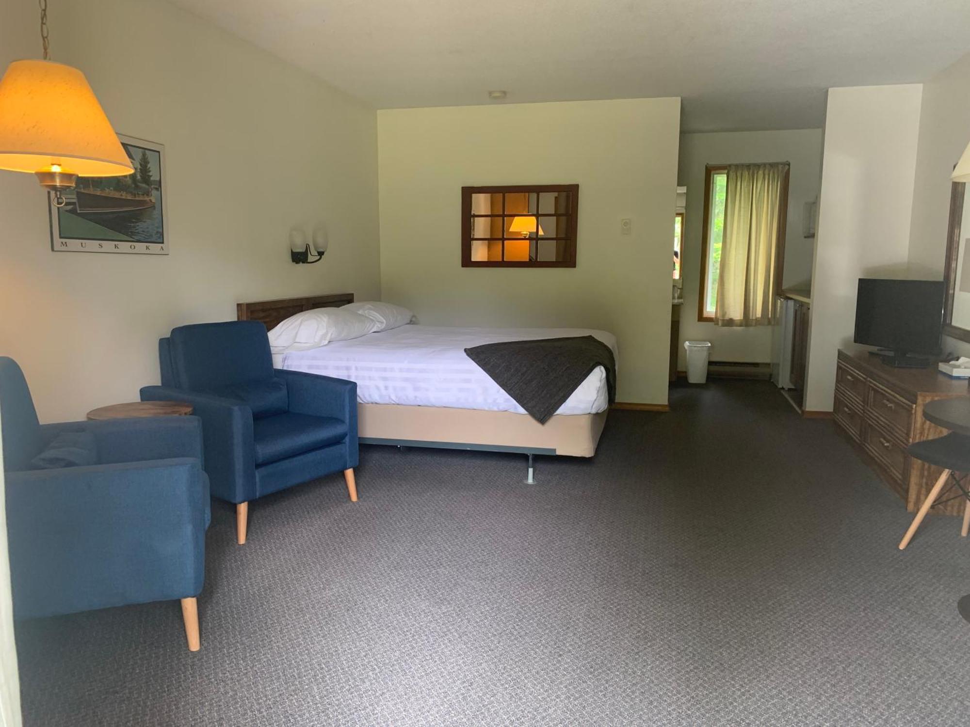 Colonial Bay Motel&Cottages Huntsville Esterno foto
